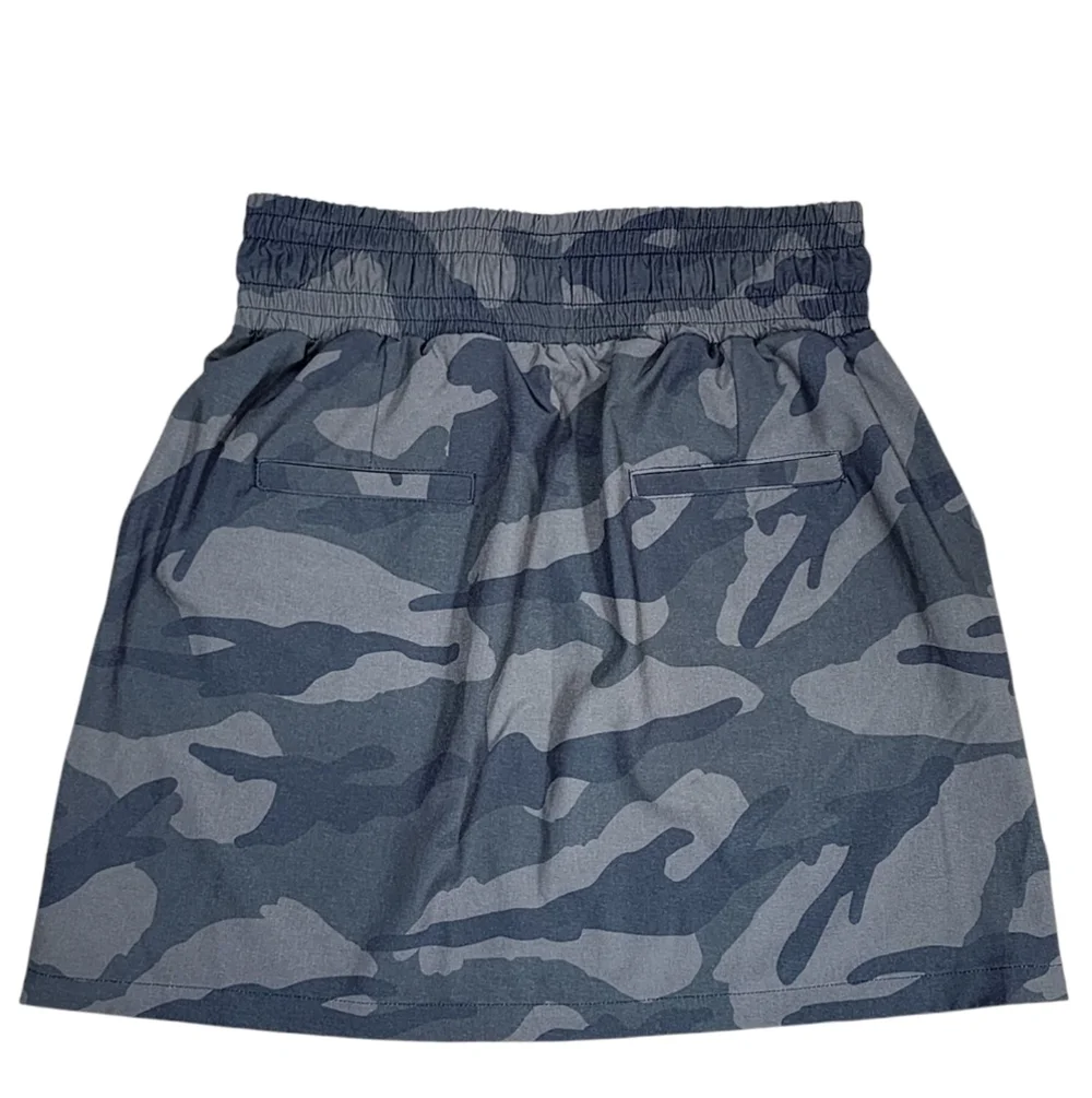 Albion Fit The Away Skirt In Camo Womens Small